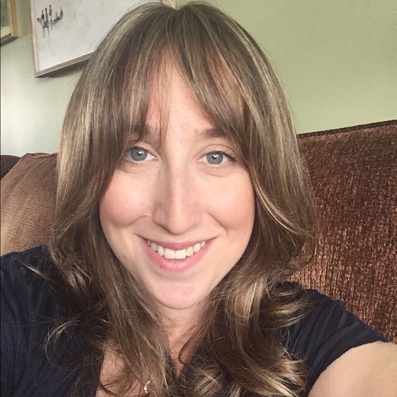 Meet your Posher, Eden - Picture 1 of 1